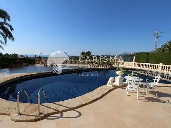 Dom z widokiem na morze w Moraira 2