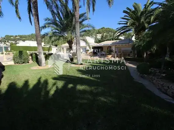 (7) Dom z widokiem na morze w Moraira