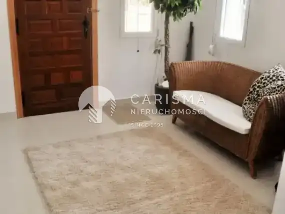 (18) Willa w Moraira z oddzielnym mieszkaniem dla gości