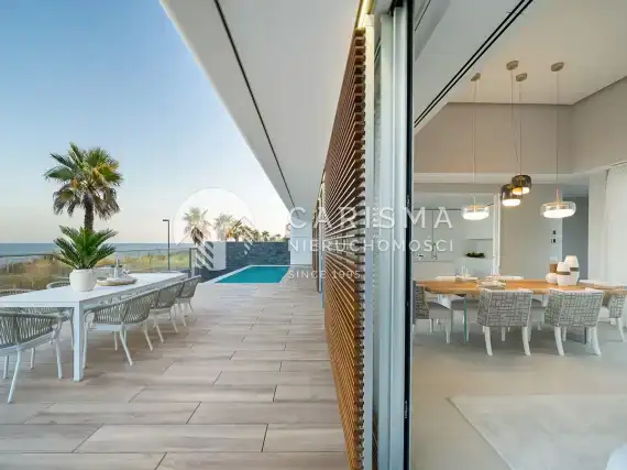 (17) Apartament w pierwszej linii, Estepona, Costa del Sol