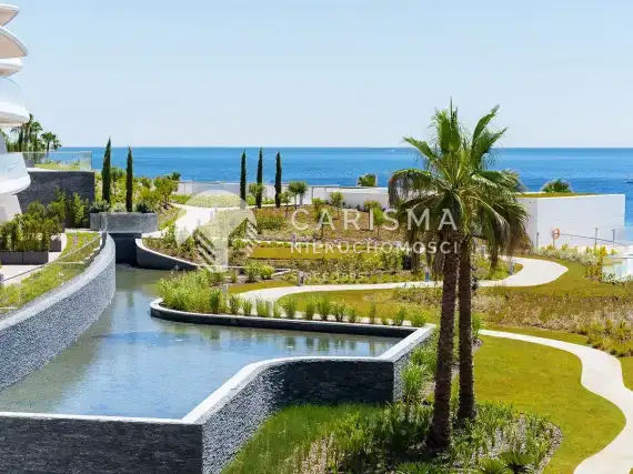 (32) Apartament w pierwszej linii, Estepona, Costa del Sol