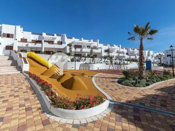 Apartamenty, gotowe z widokiem na morze, 400 m od plaży Costa de Almeria 1