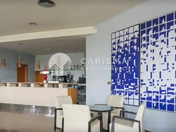 (8) Hotel z widokiem na morze w Torremolinos