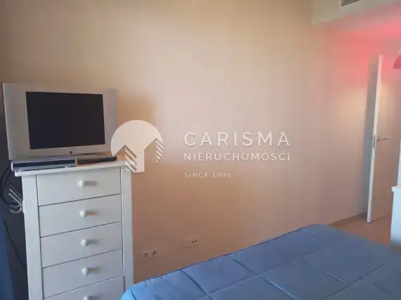 (19) Apartament z basenem niedaleko plaży oraz innych dogodności