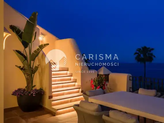 (26) Luksusowy penthouse w pierwszej linii brzegowej, Estepona, Costa del Sol