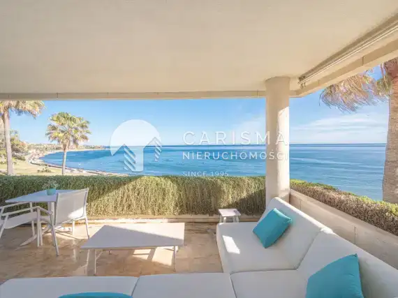 Luksusowy i obszerny apartament w pierwszej linii brzegowej, Estepona, Costa del Sol 2