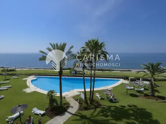 (75) Luksusowy i obszerny apartament w pierwszej linii brzegowej, Estepona, Costa del Sol
