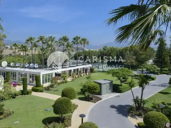 (78) Luksusowy i obszerny apartament w pierwszej linii brzegowej, Estepona, Costa del Sol