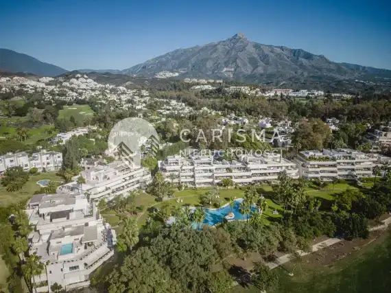 (35) Spektakularny apartament w ekskluzywnym kompleksie Las Brisas, Marbella, Costa del Sol.