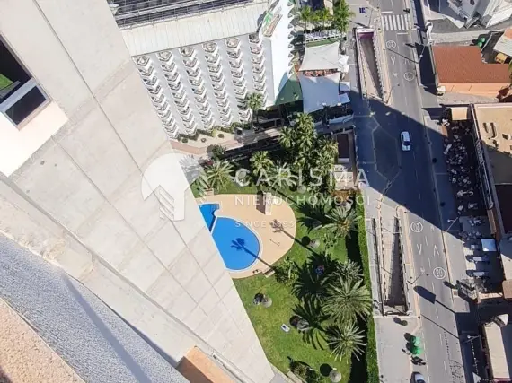 (30) Dwupoziomowy penthouse z widokiem na morze w Benidorm