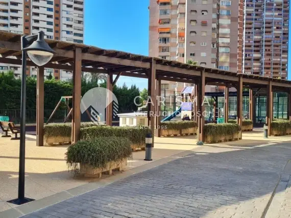(34) Dwupoziomowy penthouse z widokiem na morze w Benidorm