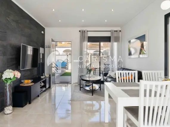(9) Mieszkanie na parterze w Villamartin, Costa Blanca