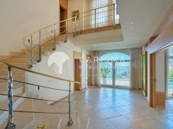 (46) Luksusowa willa w doskonałej lokalizacji, Benidorm, Costa Blanca