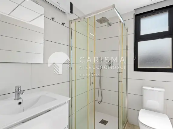 (25) Nowoczesny apartament w Villamartin, Alicante