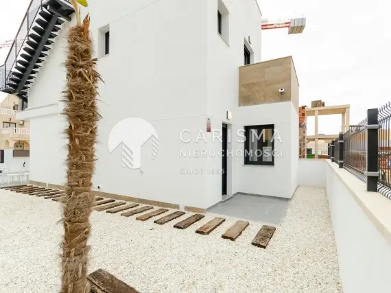 (108) Nowoczesny, ostatni w osiedlu dom na sprzedaż w Torrevieja, Costa Blanca