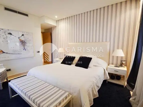 (16) Nowoczesny apartament w luksusowym kompleksie