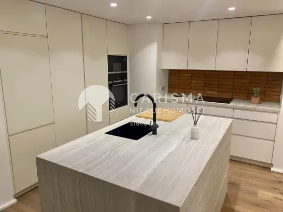 (7) Odnowiony apartament w stylu skandynawskim z widokiem na góry