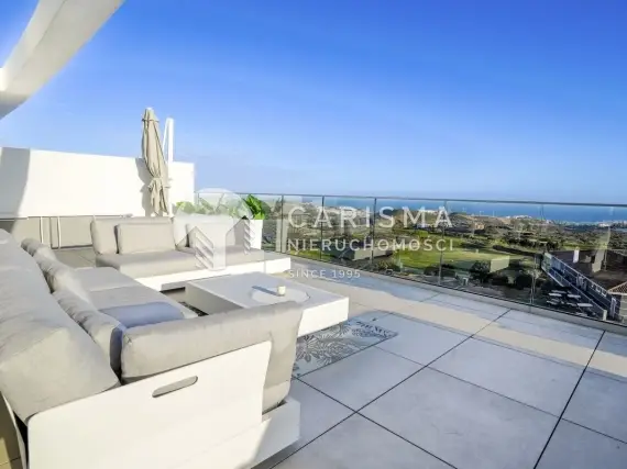 Luksusowy penthouse w pierwszej linii pol golfowego 1