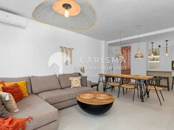 (4) Apartament w Guardamar del Segura z widokiem na La Pinada
