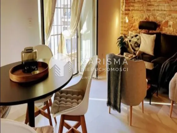 (17) Odnowiony dwupoziomowy penthouse w centrum Malagi