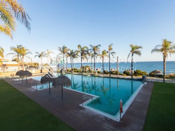 Ekskluzywny i luksusowy apartament z 3 sypialniami na sprzedaż w El Chaparral, Costa del Sol 2