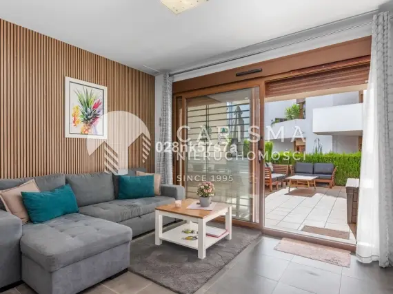 (19) Apartament w sercu La Zenia - Nowoczesność i Komfort na Costa Blanca