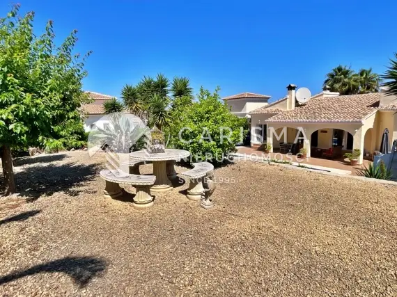 (23) Śródziemnomorska, parterowa willa w Moraira