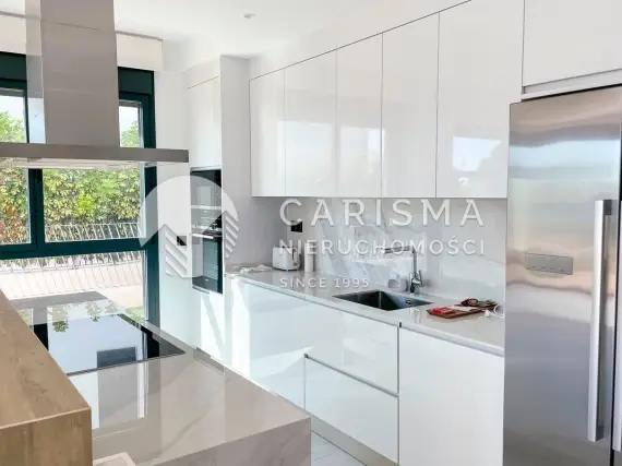 (13) Luksusowy apartament z widokiem na morze – Villajoyosa, Costa Blanca