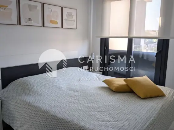 (15) Nowoczesny apartament narożny na najwyższym piętrze – Los Altos