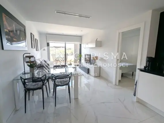 (26) Nowoczesny apartament narożny na najwyższym piętrze – Los Altos