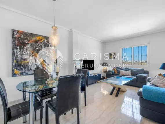 Zadbany apartament z dużym solarium i prywatnym parkingiem, Villamartín 1