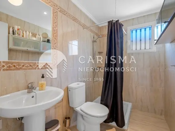 (19) Zadbany apartament z dużym solarium i prywatnym parkingiem, Villamartín