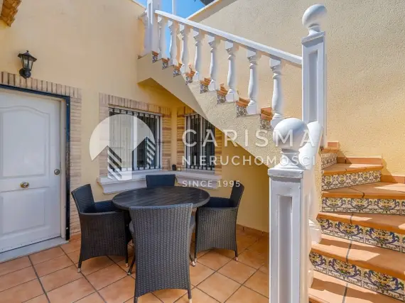 (22) Zadbany apartament z dużym solarium i prywatnym parkingiem, Villamartín