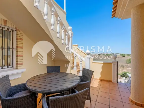 (23) Zadbany apartament z dużym solarium i prywatnym parkingiem, Villamartín