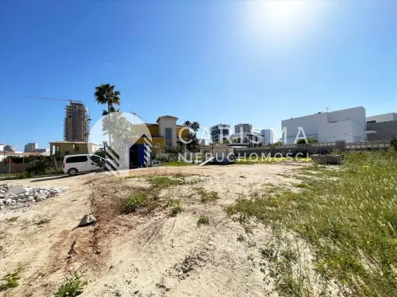 (8) Płaska działka budowlana z widokiem na Peñón de Ifach, Calpe (Costa Blanca)