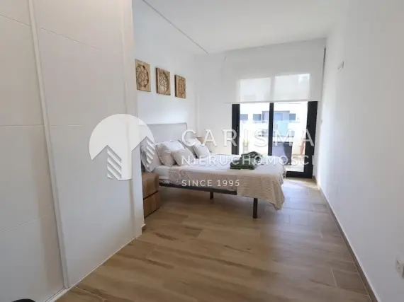 (11) Apartament w Hiszpanii, Villamartin – luksusowy kompleks Valentino Golf 3 z basenem i jacuzzi