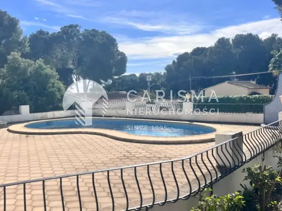 (31) Tradycyjna willa na sprzedaż w prestiżowej lokalizacji – spacerem do centrum Moraira