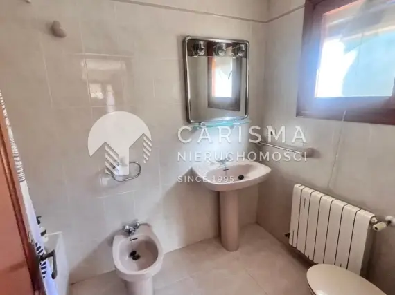 (56) Tradycyjna willa na sprzedaż w prestiżowej lokalizacji – spacerem do centrum Moraira