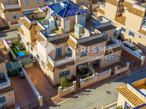 (25) Dom w zabudowie szeregowej w bardzo dobrej lokalizacji, La Regia, Orihuela Costa