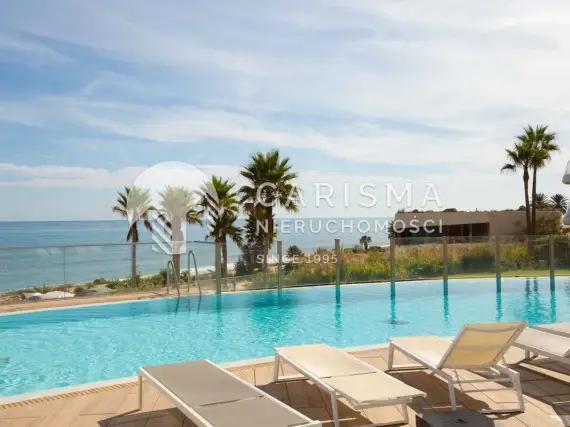 Luksusowy apartament przy plaży Estepona, taras, spa, basen, widok na morze, parking 1
