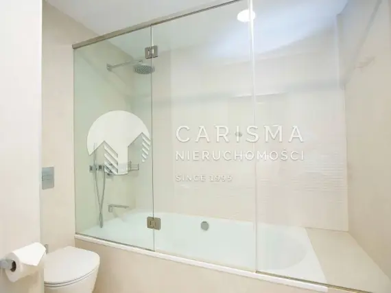 (23) Luksusowy apartament przy plaży Estepona, taras, spa, basen, widok na morze, parking