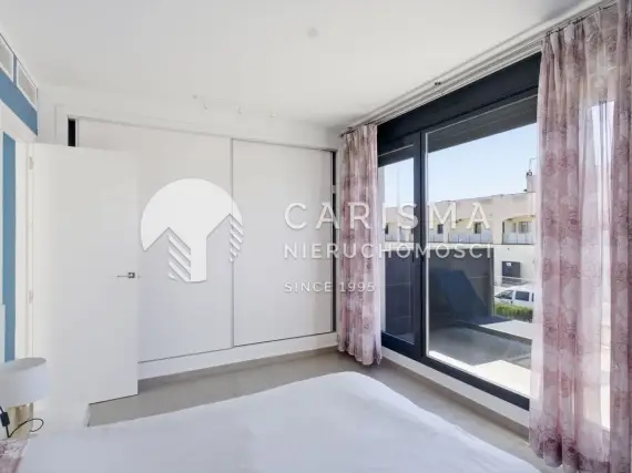 (28) Villa Punta Prima Tindra na sprzedaż basen garaż taras 600 m od morza Costa Blanca