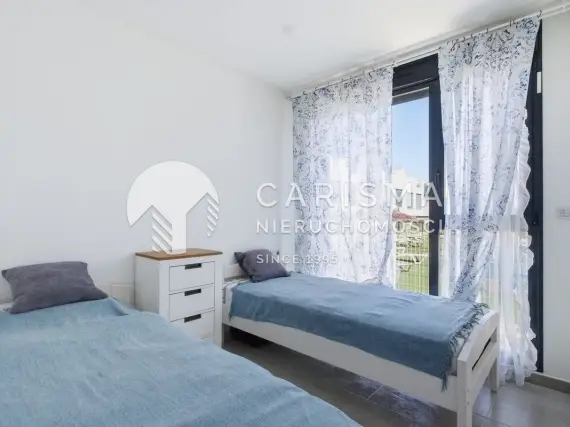 (35) Villa Punta Prima Tindra na sprzedaż basen garaż taras 600 m od morza Costa Blanca