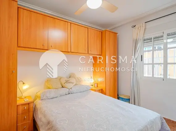 (30) Willa z prywatnym basenem i solarium w Punta Prima Costa Blanca blisko morza i golfa