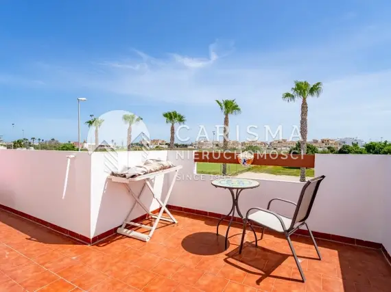 (48) Dom z widokiem na morze i tarasem dachowym w Punta Prima blisko plaży Costa Blanca