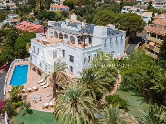 Hotel na sprzedaż w Fuengirola z widokiem na morze, SPA, basenem i działką 4000 m² 1