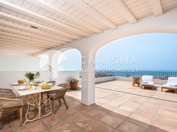 (9) Hotel na sprzedaż w Fuengirola z widokiem na morze, SPA, basenem i działką 4000 m²
