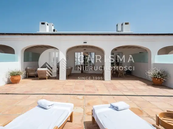 (11) Hotel na sprzedaż w Fuengirola z widokiem na morze, SPA, basenem i działką 4000 m²