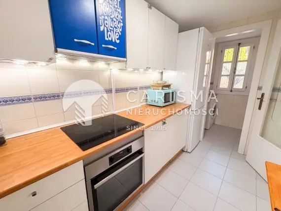 (15) Dom szeregowy 160 m² Golf Bahía Finestrat widok na morze taras dachowy parking wspólny basen