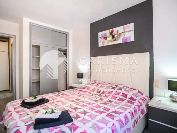 (11) Wyremontowany apartament blisko morza w Torrevieja z tarasem i bocznym widokiem na morze
